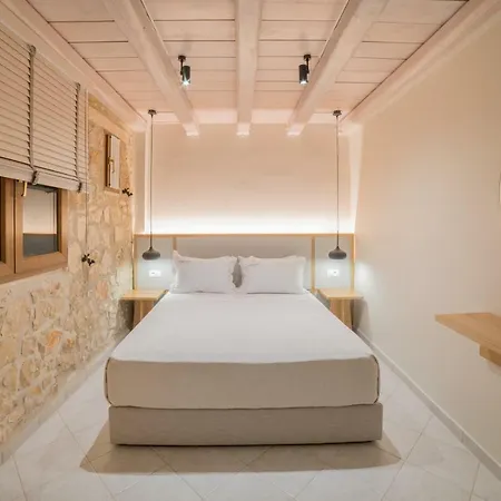 Julia Case de vacanță *